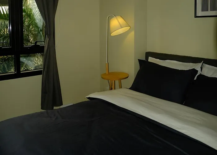 Aparthotel Cluster 3, 81 Newport Blvd Near Naia T3 4*
